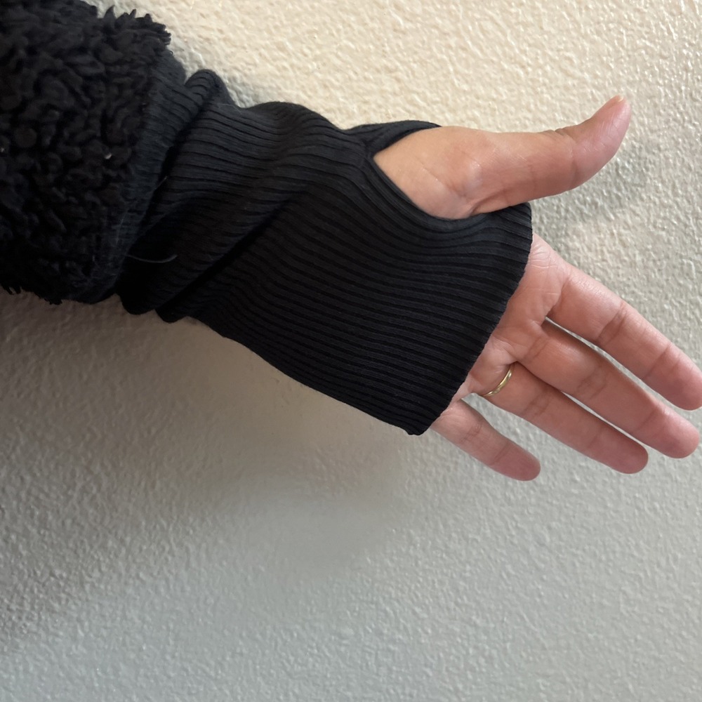 Athleta Jacket Women's XS black Short Sherpa lined Reversible Full Zip thumbhole - Picture 7 of 10